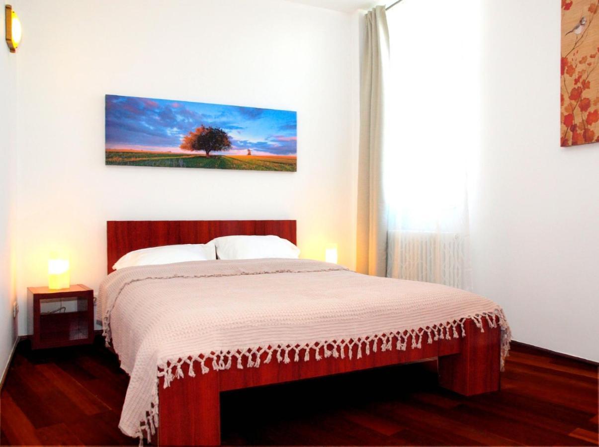 Sweet Dreams Suites Cismigiu Gardens Bukarest Kültér fotó